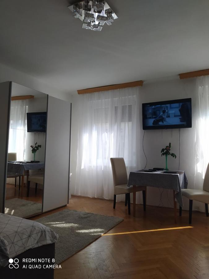 Апартаменты Dom Ter Apartman Сегед Экстерьер фото